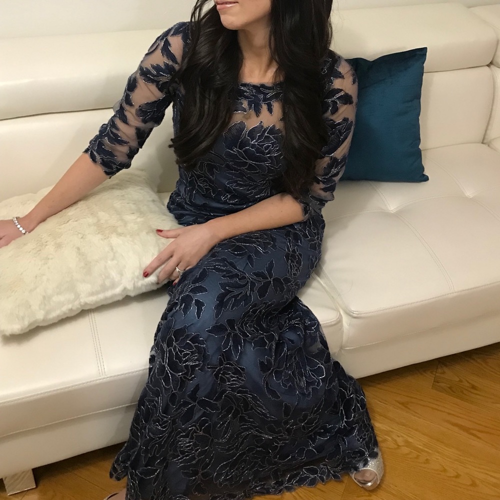 Tadashi soji blue gown lace size 2 mermaid dress